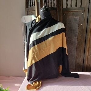 Chic Black, White, and Gold Women's Wrap, NWT